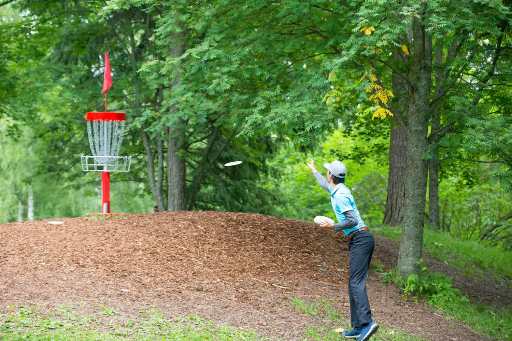 Parcours de Disc-Golf 9 trous au bord du lac de Clarens